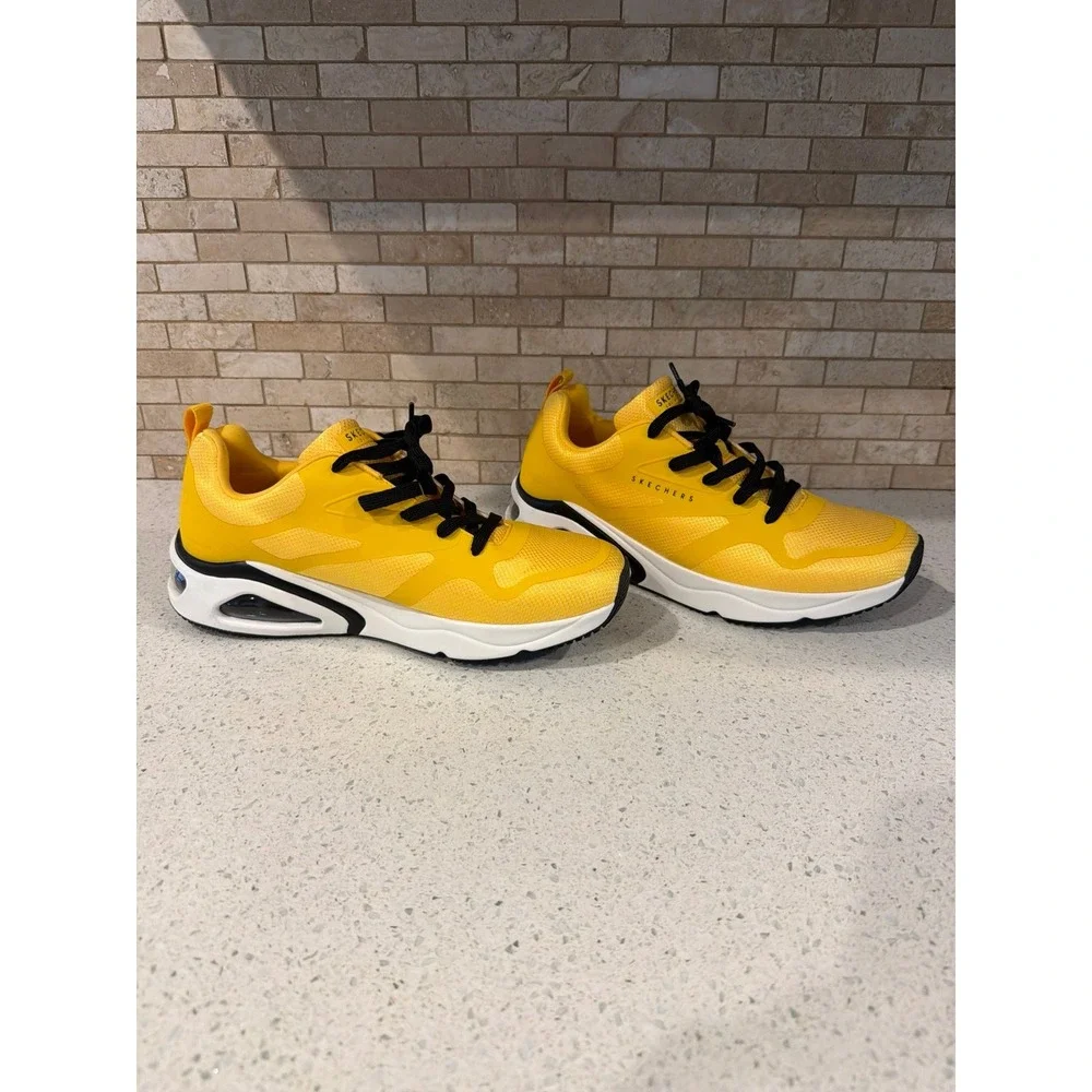 Skechers Air Cushion Sneakers Yellow Black Athletic Running Shoes men's 10.5